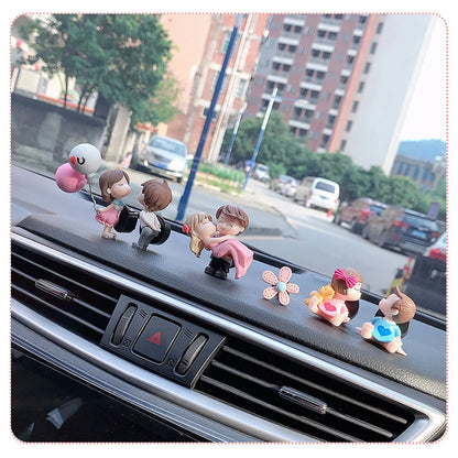 Lovely Couple Girl Boy Figurines Perfume Clip Car Air Vent Freshener Scent Aromas Diffuser Decor Auto Interior Accessories