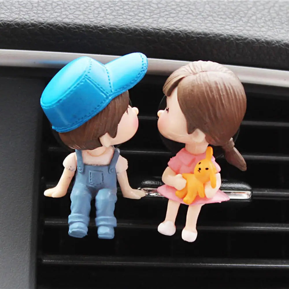 Lovely Couple Girl Boy Figurines Perfume Clip Car Air Vent Freshener Scent Aromas Diffuser Decor Auto Interior Accessories