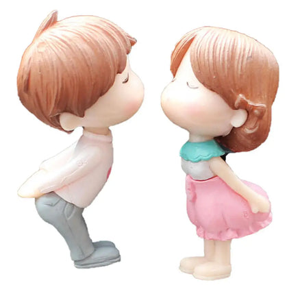 Lovely Couple Girl Boy Figurines Perfume Clip Car Air Vent Freshener Scent Aromas Diffuser Decor Auto Interior Accessories