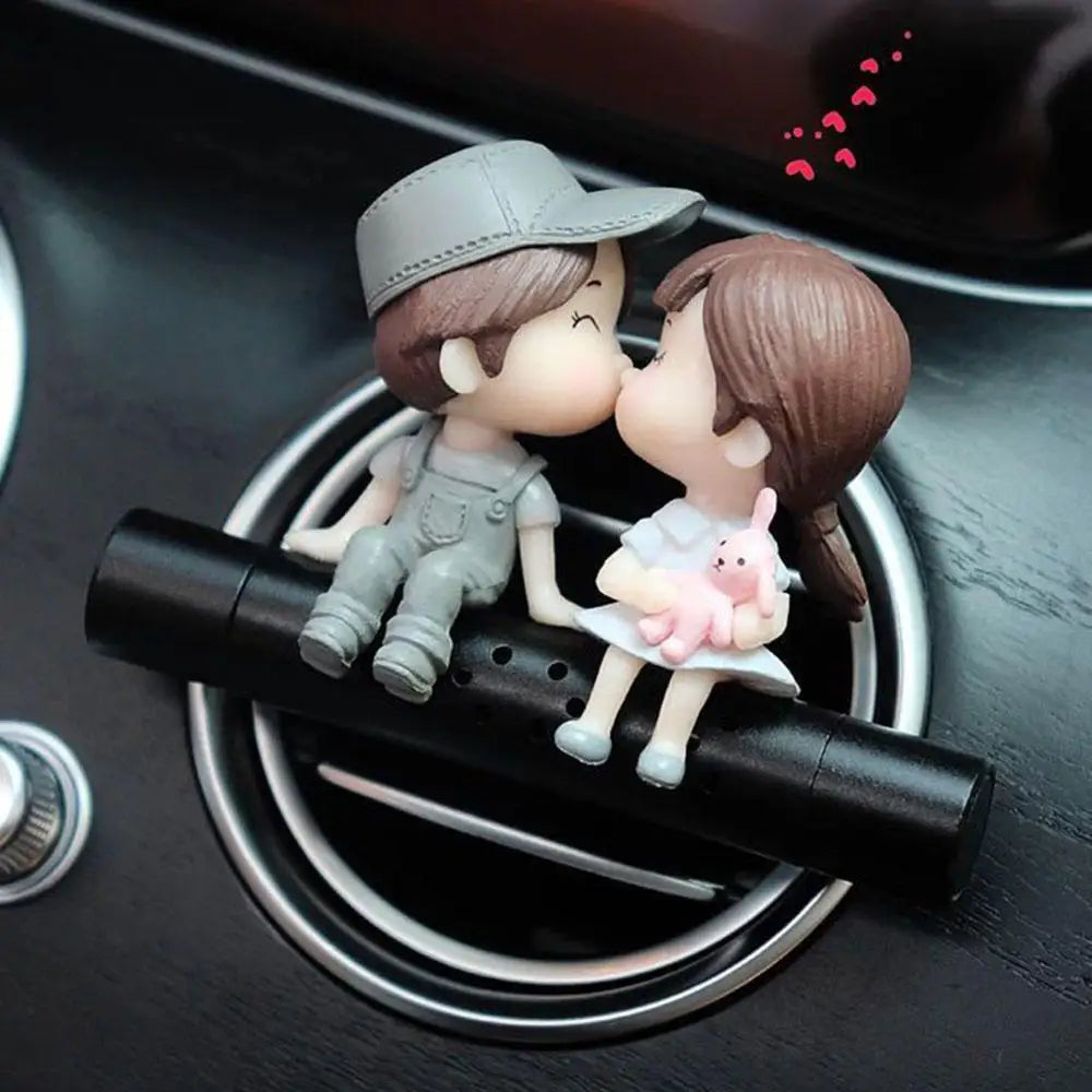 Lovely Couple Girl Boy Figurines Perfume Clip Car Air Vent Freshener Scent Aromas Diffuser Decor Auto Interior Accessories