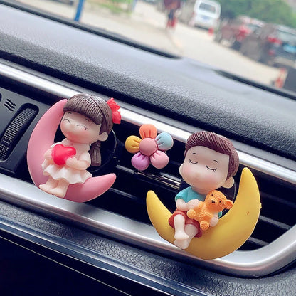 Lovely Couple Girl Boy Figurines Perfume Clip Car Air Vent Freshener Scent Aromas Diffuser Decor Auto Interior Accessories