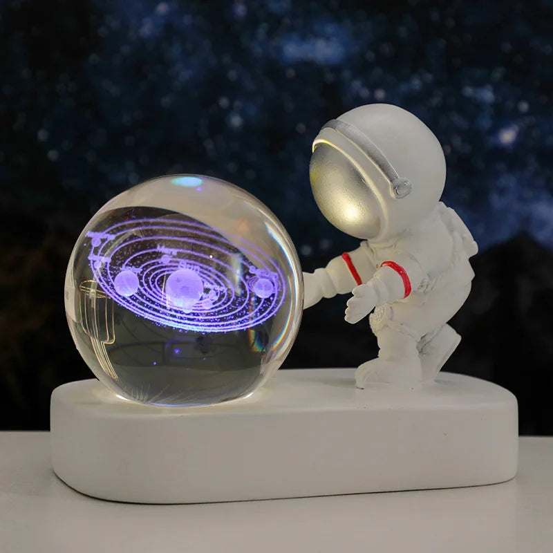 LED Lunar Astronaut Night Light with Crystal Ball Illumination Base, Desktop Decoration, Room Gift, Bedroom Decoration Moon Lamp