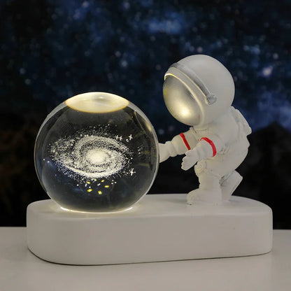 LED Lunar Astronaut Night Light with Crystal Ball Illumination Base, Desktop Decoration, Room Gift, Bedroom Decoration Moon Lamp