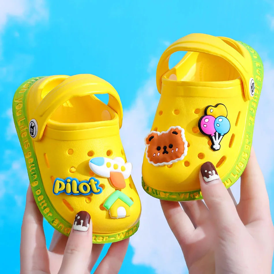 Breathable Cute Kids Summer Slipper Soft Sole Non-Slip Indoor Beach Sandals with Cartoon Bunny Dogs Holes for Boy Girl Children