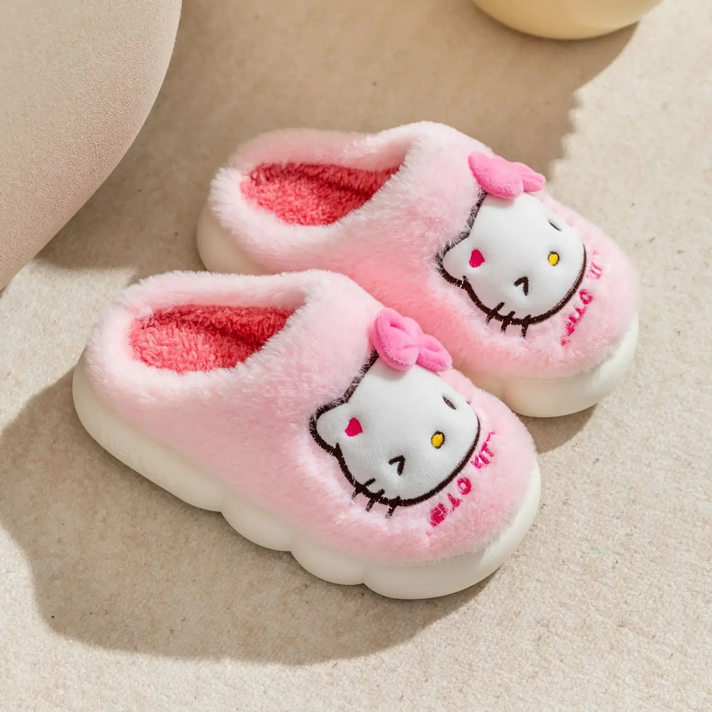 Kawaii Sanrio Hello Kitty Girls Plush Slippers Non-slip Warm Cute Cartoon Anime Home Autumn and Winter Slippers Plush Gift