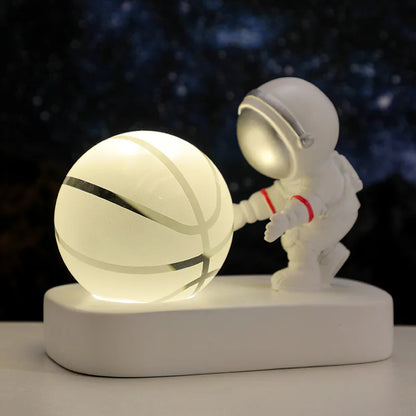 LED Lunar Astronaut Night Light with Crystal Ball Illumination Base, Desktop Decoration, Room Gift, Bedroom Decoration Moon Lamp