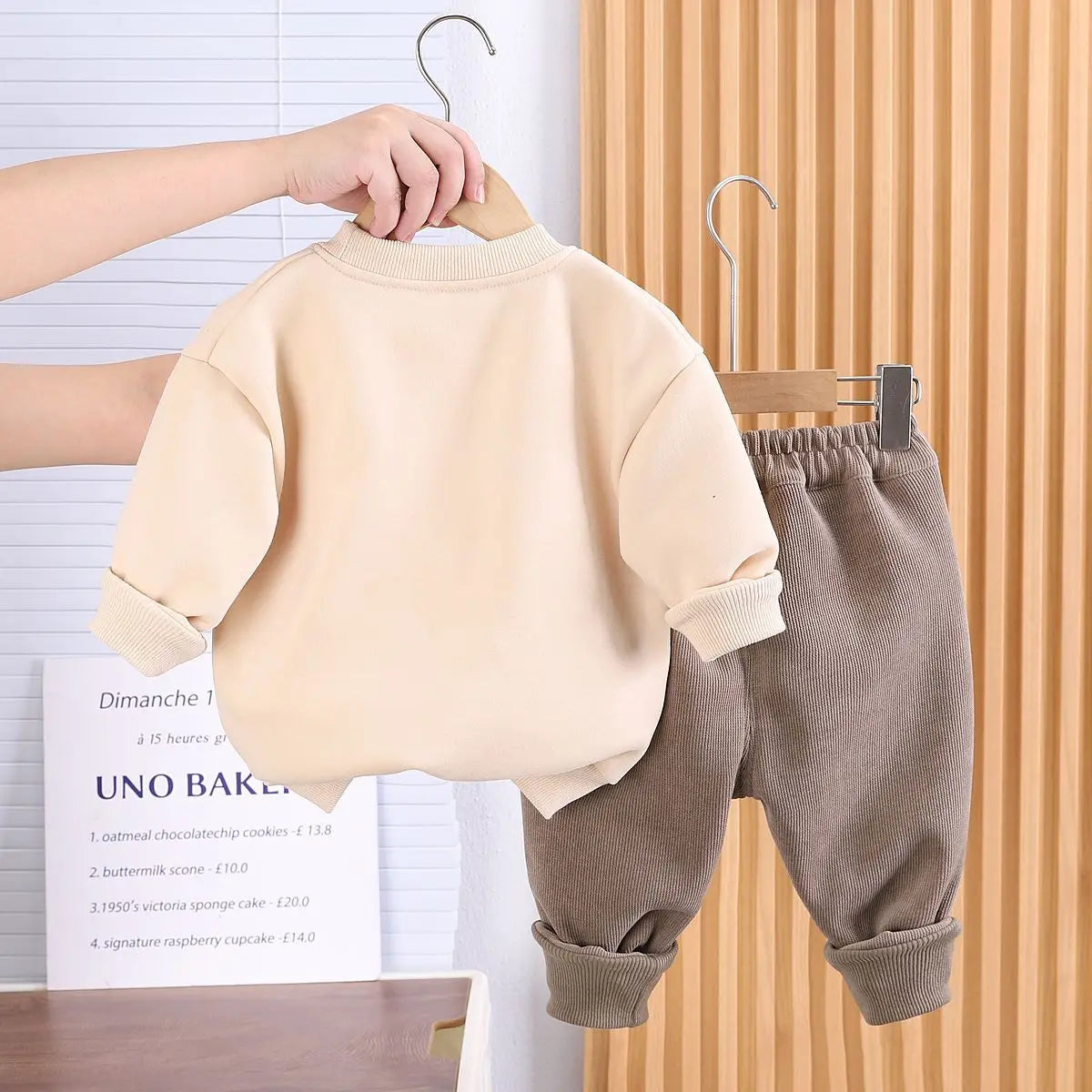 Children's Clothing Set Autumn and Winter New Boys' Baby Korean Edition Plush Thickened Sweater Pants Two Piece Set