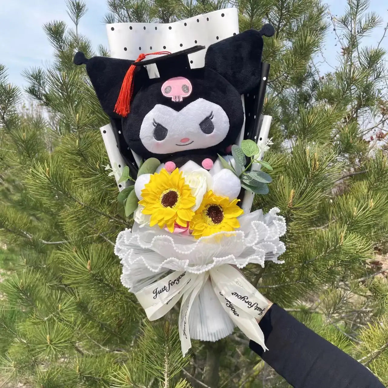 Cartoon My Melody Kuromi Cinnamoroll With graduation hats Handmade Sanrio Bouquet Valentine's Day Christmas Graduation Gifts