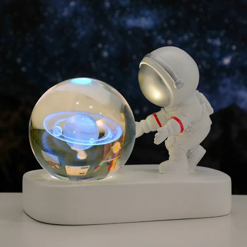 LED Lunar Astronaut Night Light with Crystal Ball Illumination Base, Desktop Decoration, Room Gift, Bedroom Decoration Moon Lamp