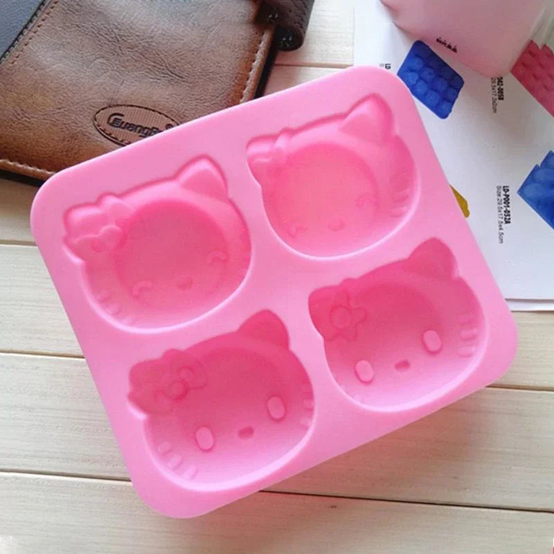 Kawaii DIY Sanrio Hello Kitty My Melody Kuromi Cinnamoroll Cookie Chocolate Baking Tool Cartoon Silicone Ice Block Mold Set