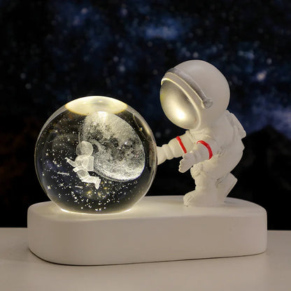 LED Lunar Astronaut Night Light with Crystal Ball Illumination Base, Desktop Decoration, Room Gift, Bedroom Decoration Moon Lamp