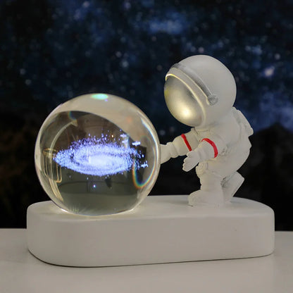 LED Lunar Astronaut Night Light with Crystal Ball Illumination Base, Desktop Decoration, Room Gift, Bedroom Decoration Moon Lamp